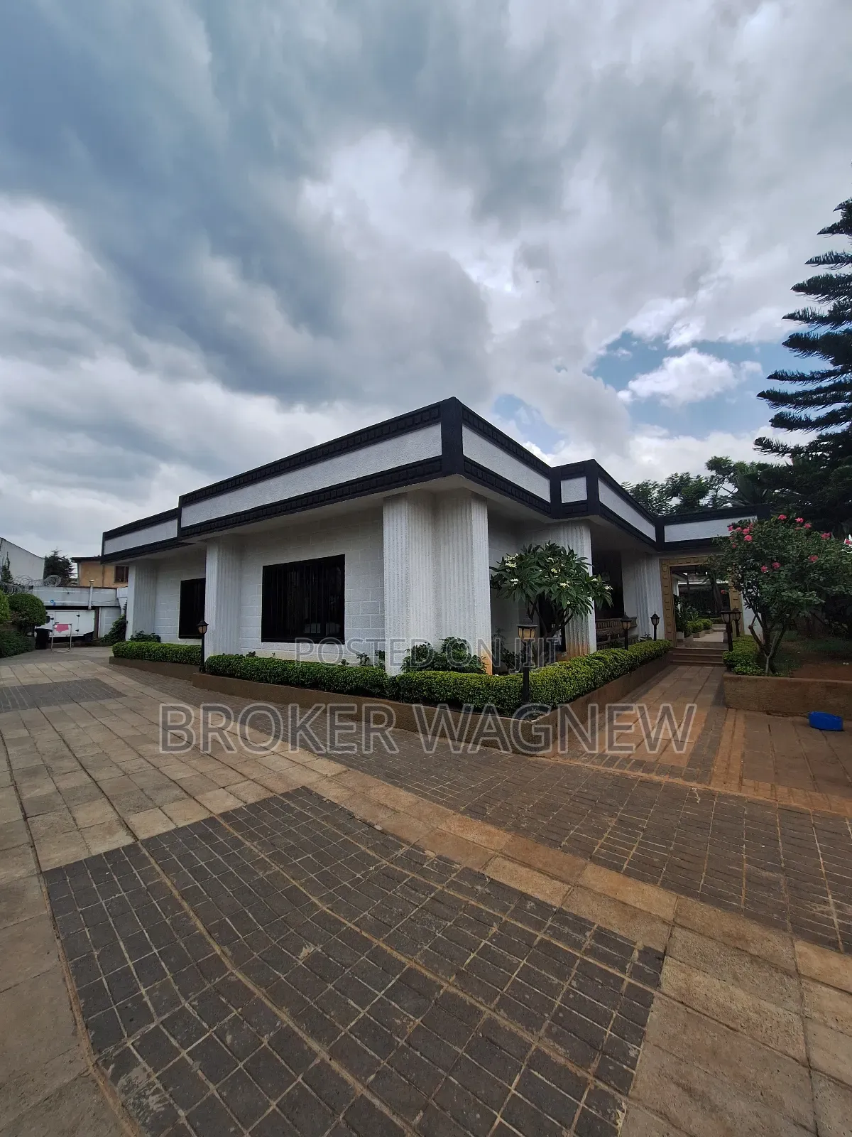 3bdrm Villa in Kirkos for sale