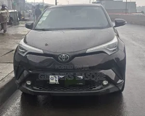 Photo - Toyota C-HR 2020 Gray