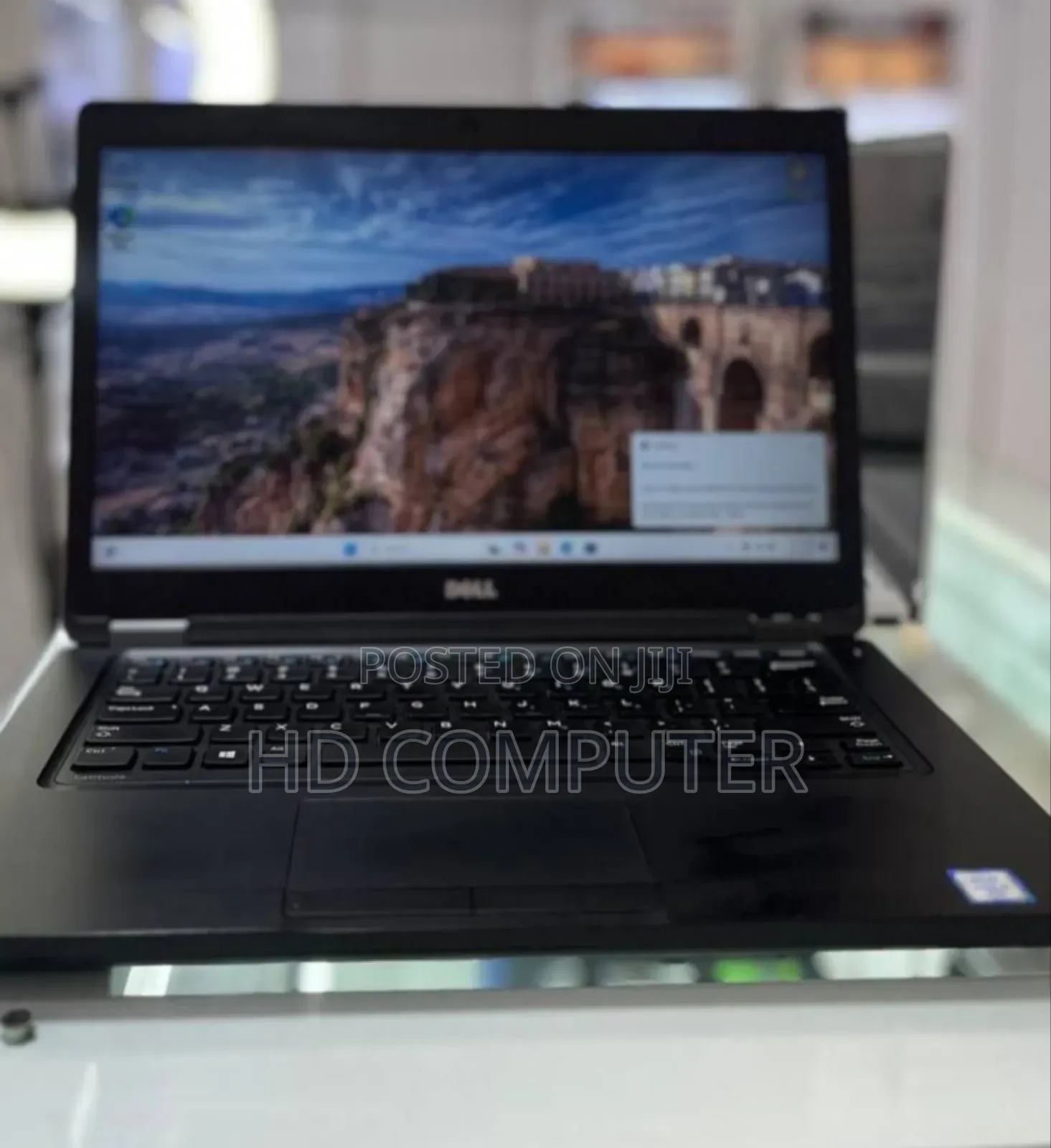 New Laptop Dell Latitude 5310 8GB Intel Core I5 SSD 256GB