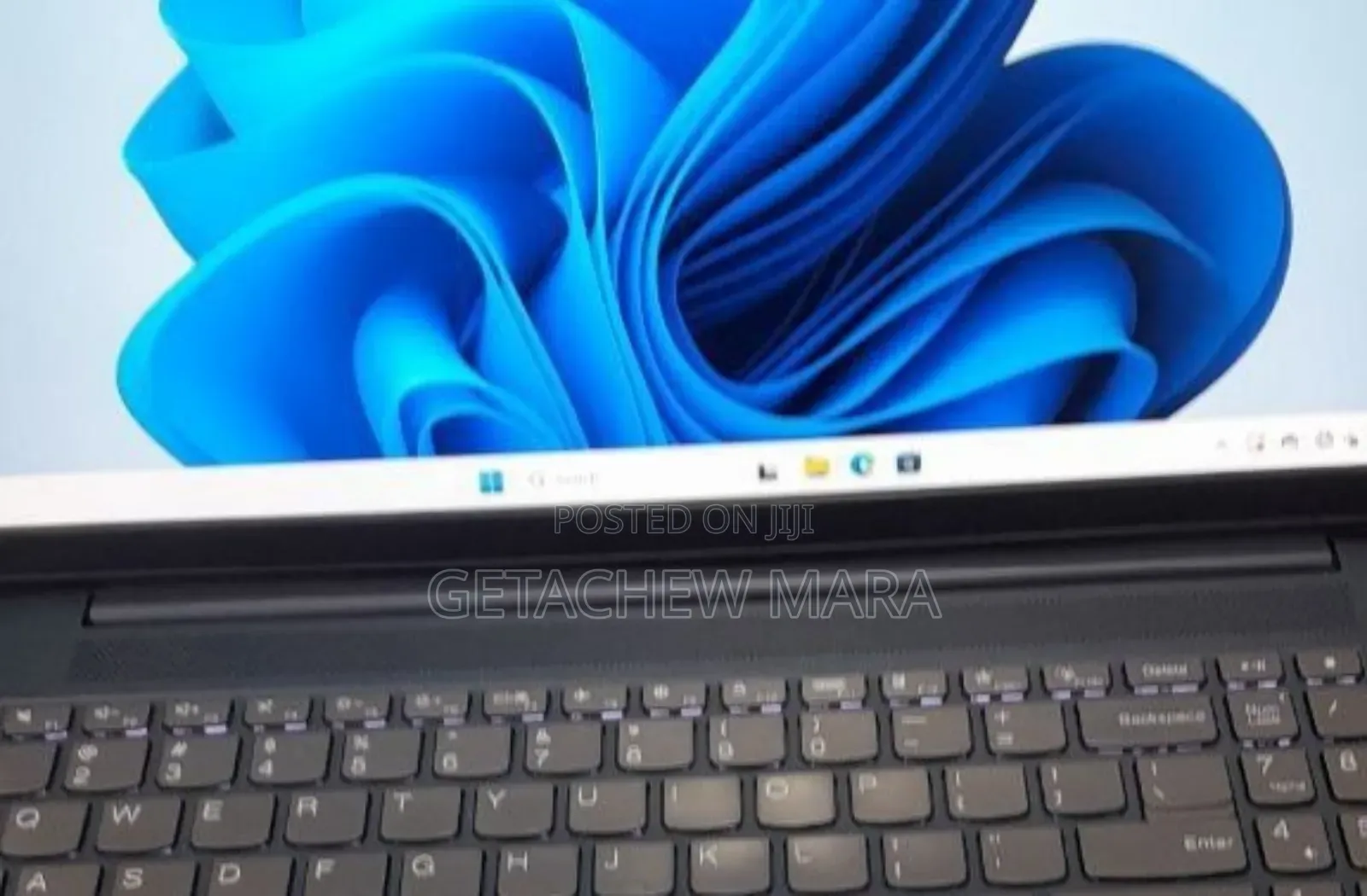 New Laptop Apple MacBook Pro M1 16GB Intel Core I7 SSD 256GB