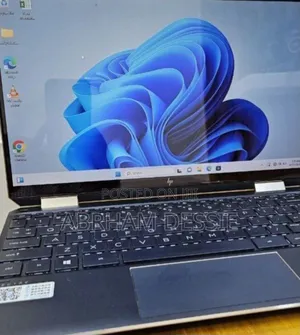 Photo - New Laptop HP Spectra 13 16GB Intel Core I7 SSD 1T