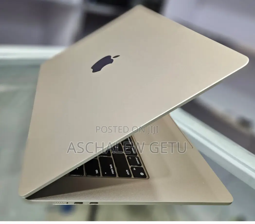 New Apple MacBook Air 2024 M3 15-Inch 8GB Intel Core M3 SSD 256GB