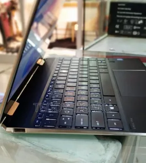 New Laptop HP Spectre 16GB Intel Core I7 SSD 1T