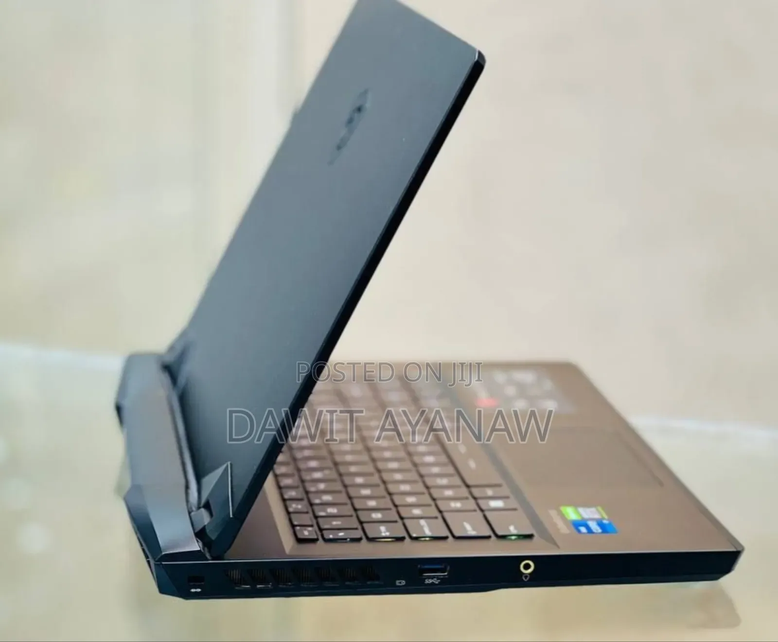 New Laptop MSI 16GB Intel Core I7 SSD 512GB