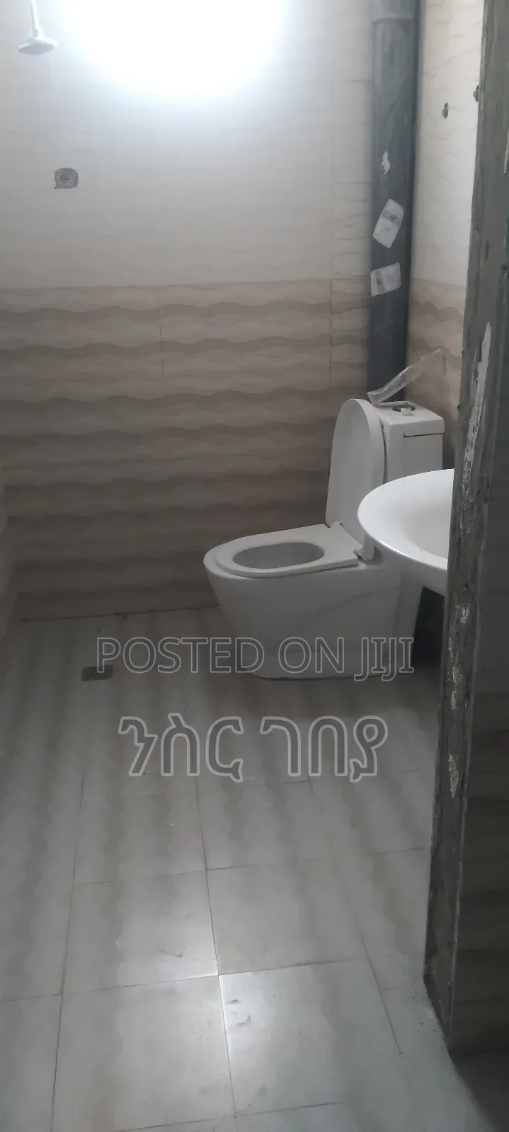 Furnished 3bdrm Condo in Ayat Mekedonia, Yeka for rent