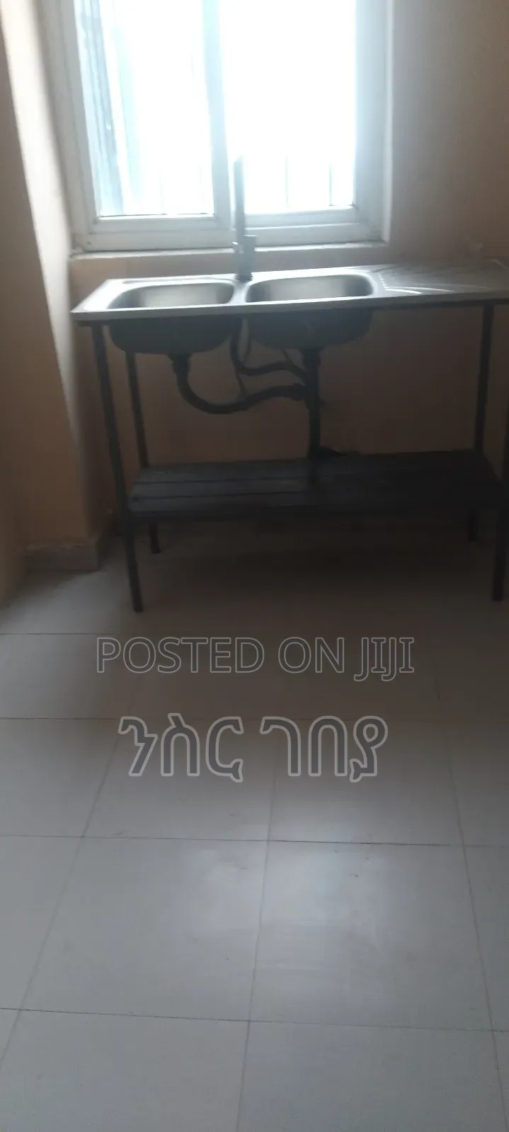 Furnished 3bdrm Condo in Ayat Mekedonia, Yeka for rent