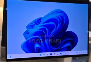 New Laptop Dell Inspiron 16 5620 16GB Intel Core I7 SSD 1T