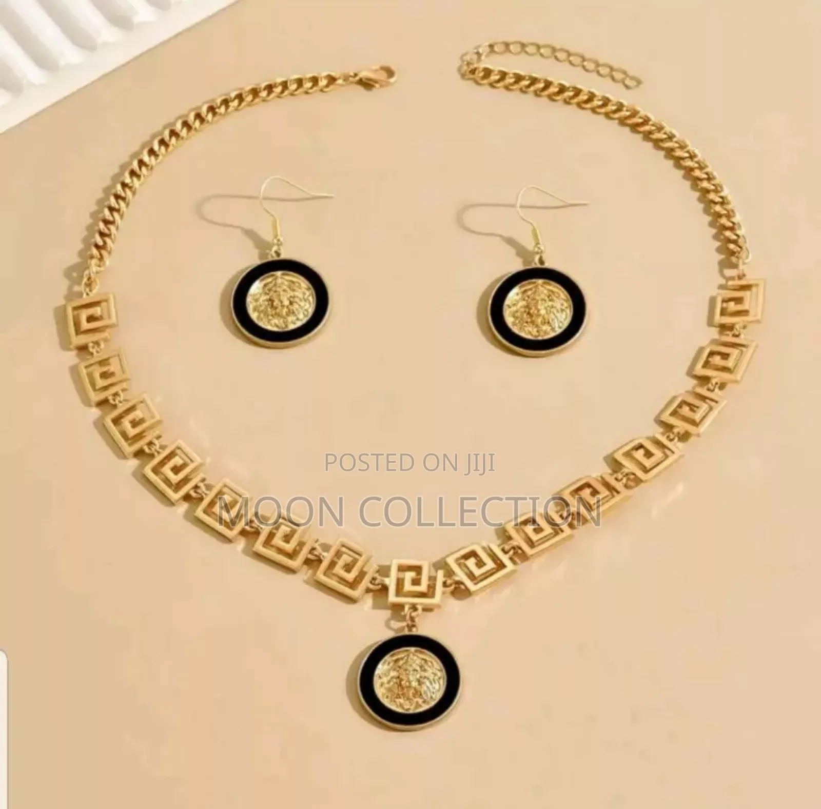 Necklace and Earing Set