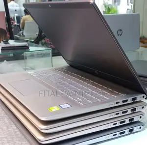 New Laptop HP Pavilion 15 8GB Intel Core I5 SSD 512GB