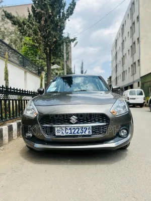 Photo - Suzuki Swift 2022 Gray