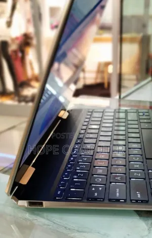 New Laptop HP Spectre X360 16GB Intel Core I7 SSD 1T