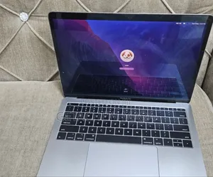 New Laptop Apple MacBook Pro 2017 16GB Intel Core I5 SSD 512GB