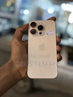 Photo - New Apple iPhone 16 Pro 256 GB Gold