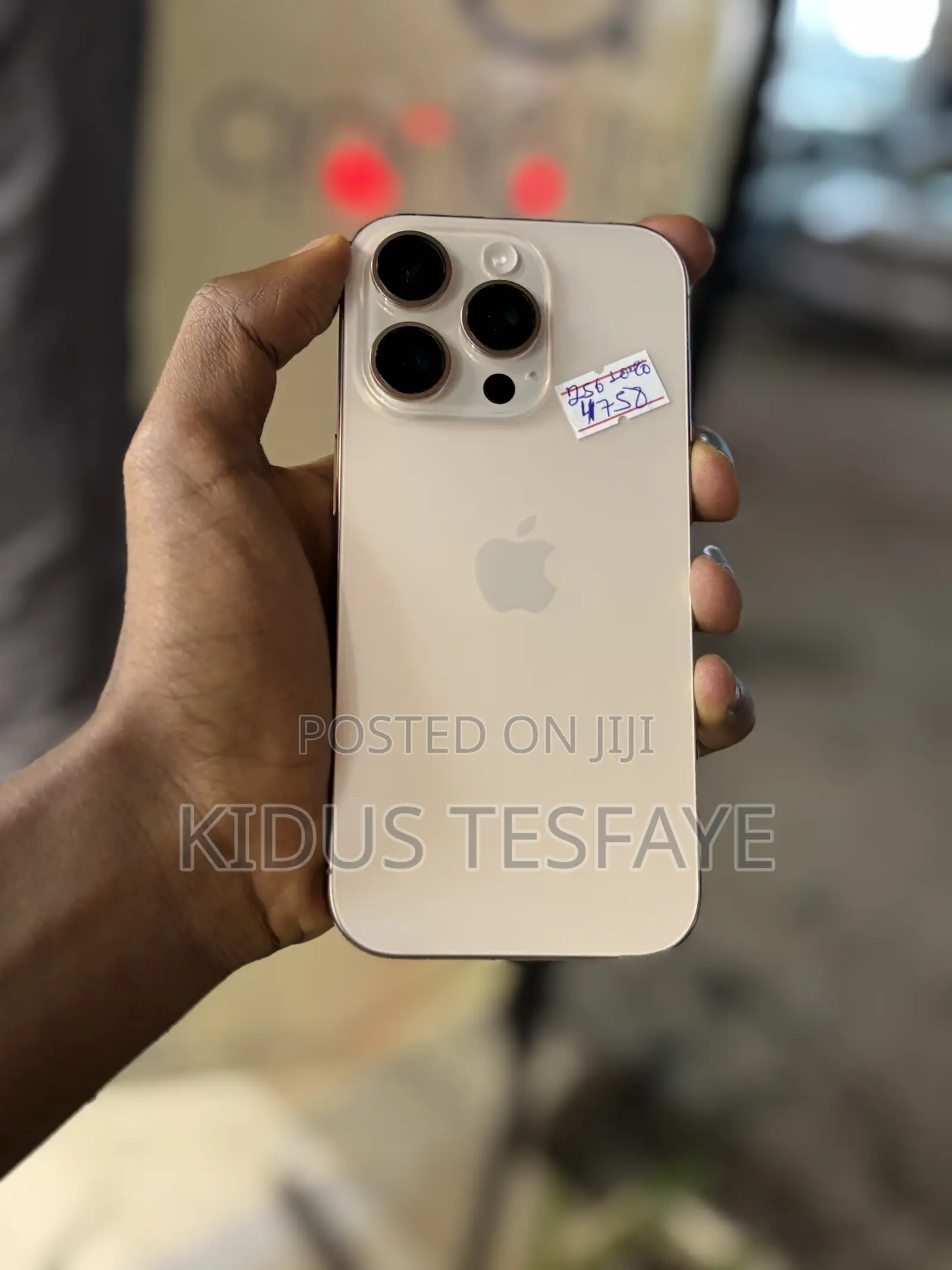 New Apple iPhone 16 Pro 256 GB Gold