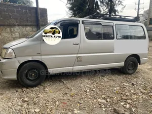 Toyota HiAce 2007 Silver