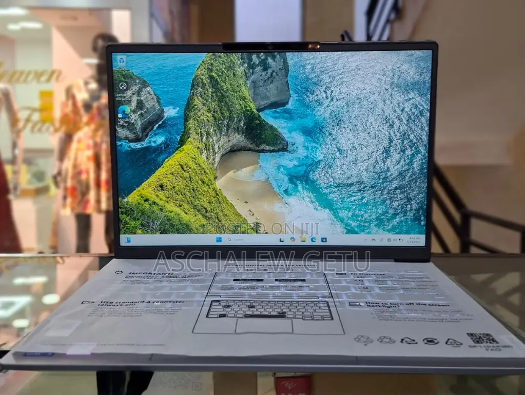 New Laptop Lenovo Thinkbook 14 16GB Intel Core Ultra 7 SSD 512GB