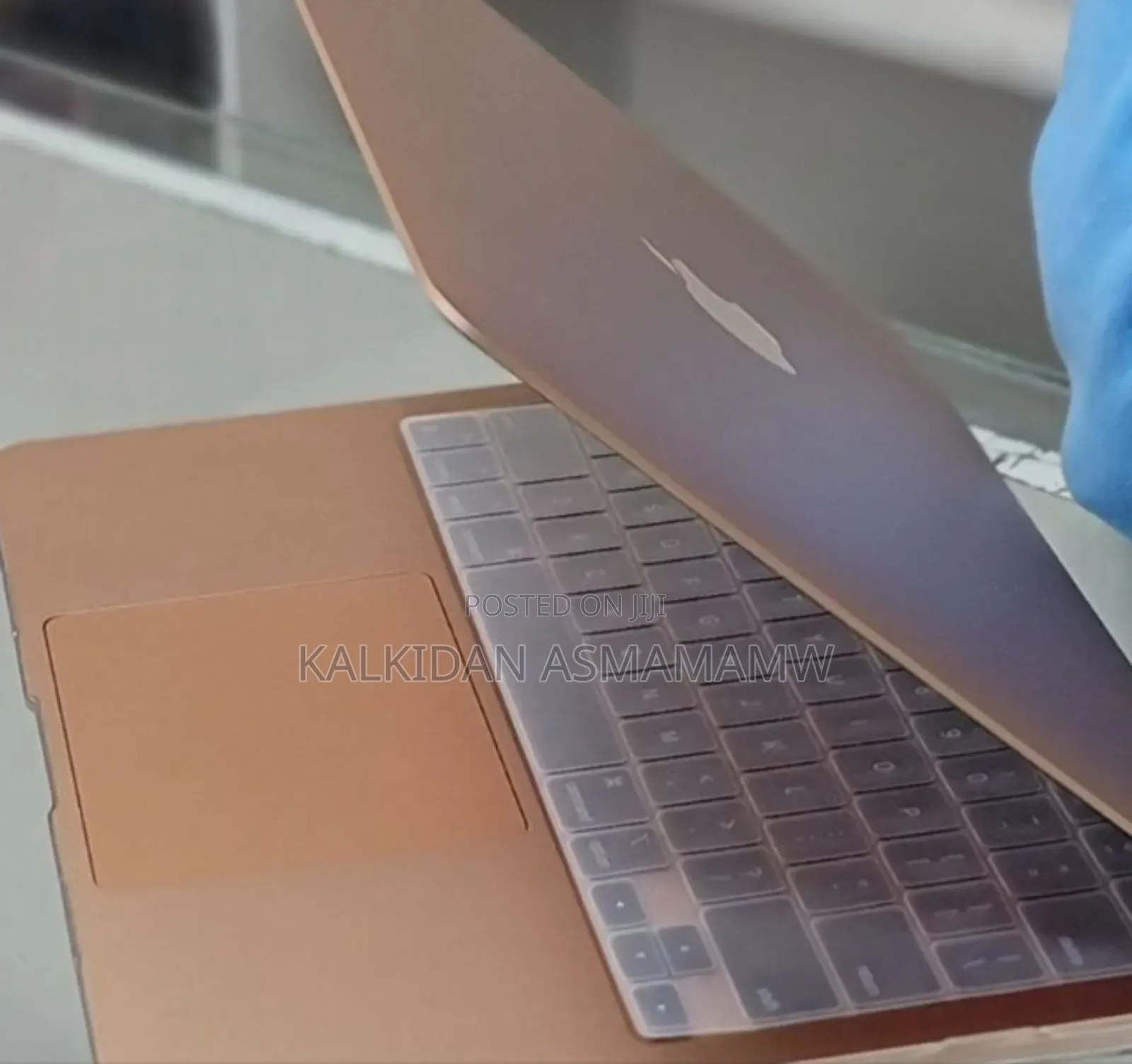 New Laptop Apple MacBook Air 2020 M1 8GB Apple M1 SSD 256GB