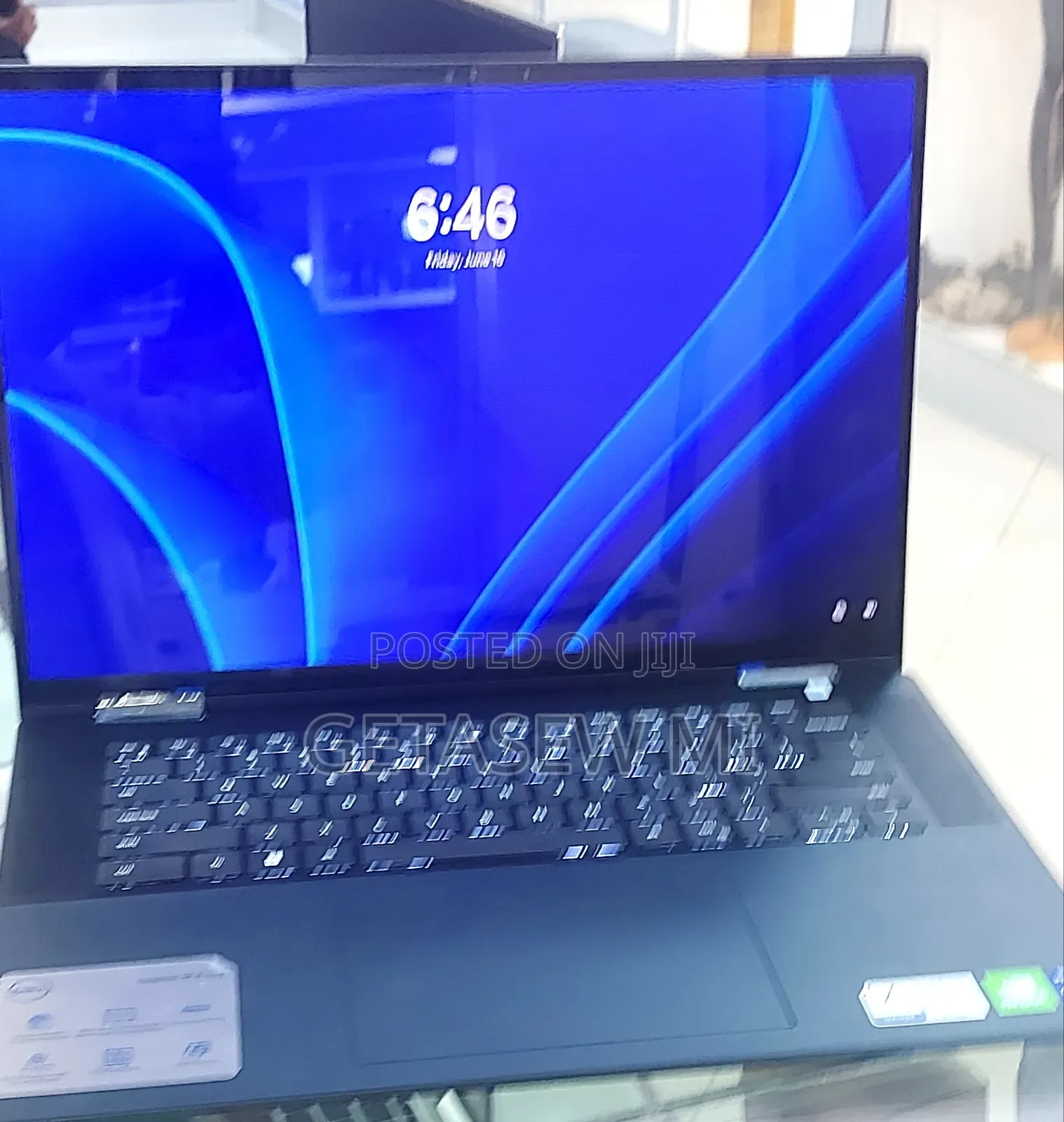 New Laptop Dell Inspiron 16 5620 16GB Intel Core I7 SSD 1T