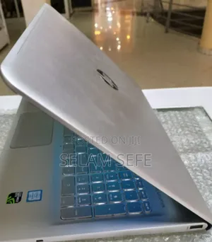 New Laptop HP Envy X360 8GB Intel Core I5 SSD 512GB