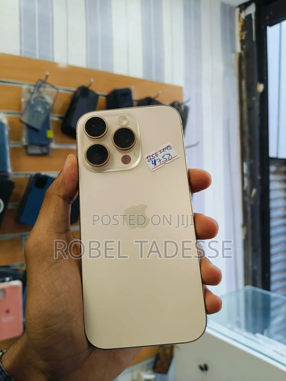 New Apple iPhone 16 Pro 256 GB