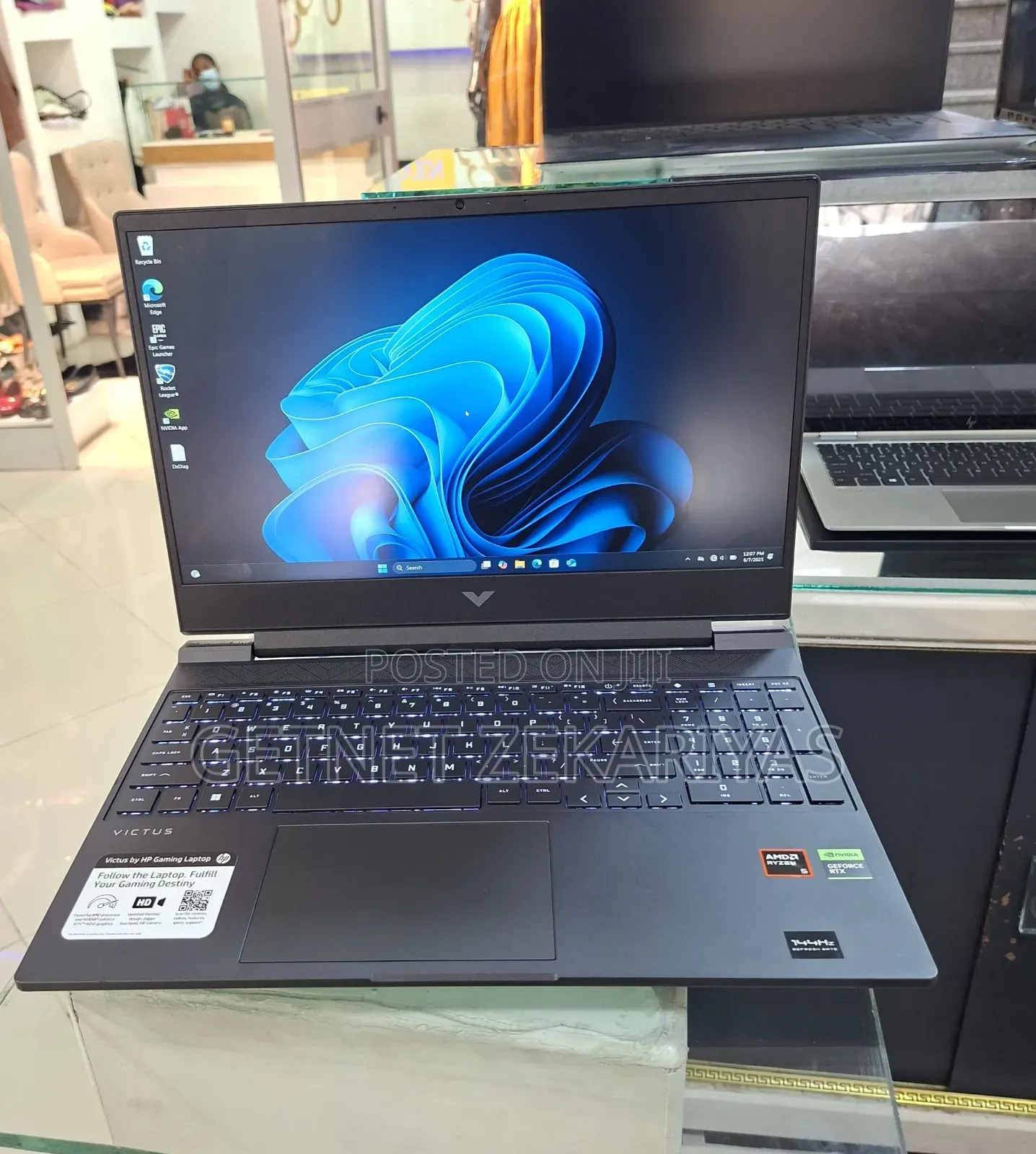 New Laptop HP Victus 16 8GB AMD Ryzen 5 SSD 512GB