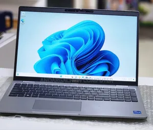 Photo - New Laptop Dell Latitude 5540 16GB Intel Core I7 SSD 512GB