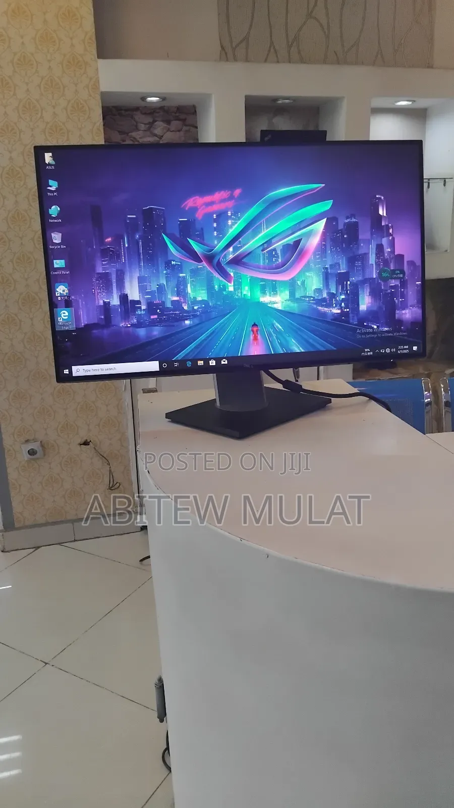 Almost New Dell 27 Inch Monitor Resolution