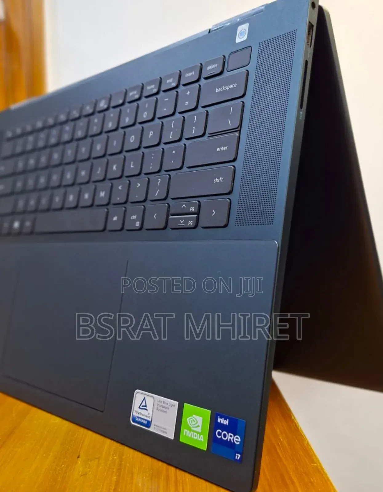 New Laptop Dell Inspiron 16 5620 16GB Intel Core I7 SSD 1T