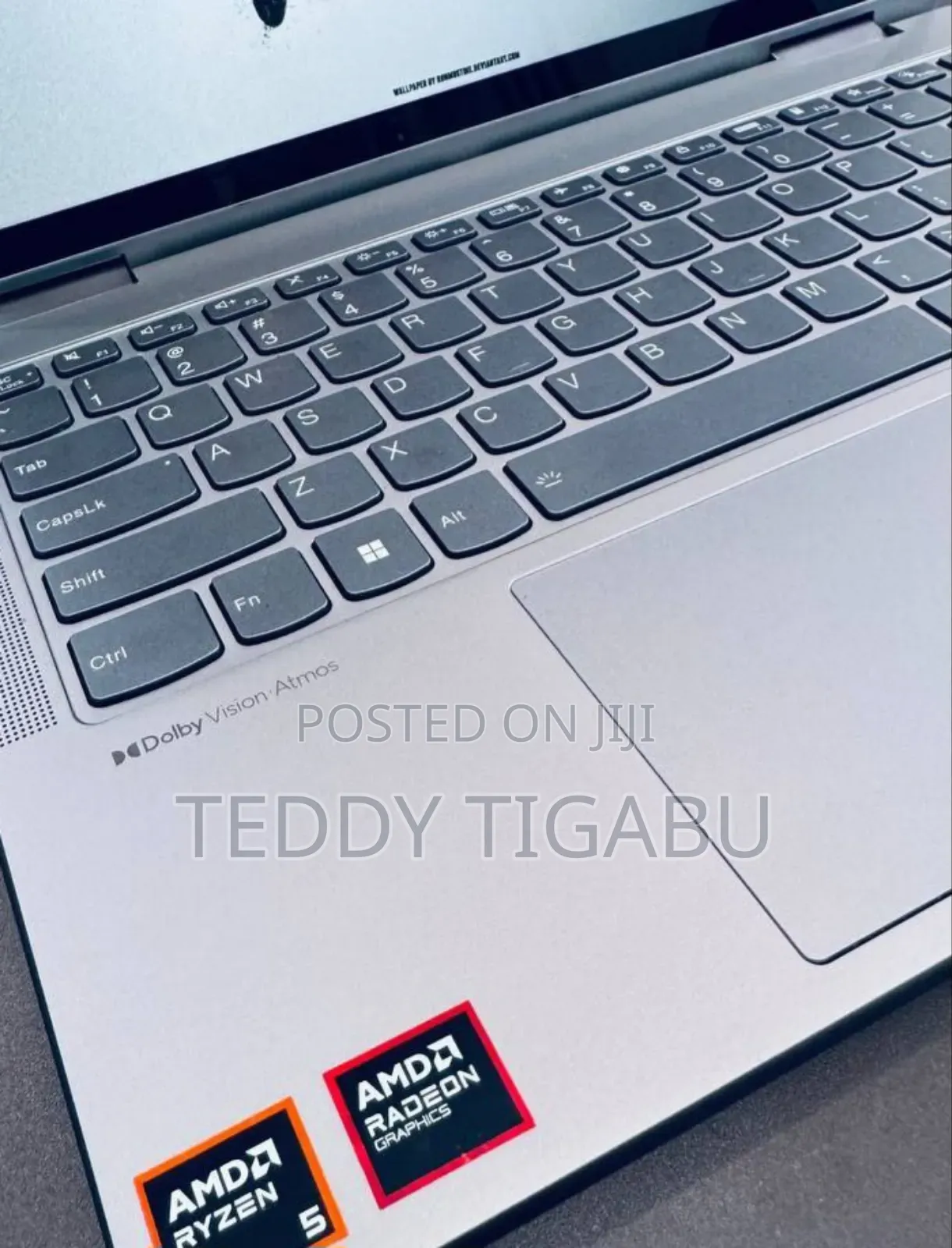 New Laptop Lenovo Yoga 7i 8GB AMD Ryzen 5 SSD 512GB