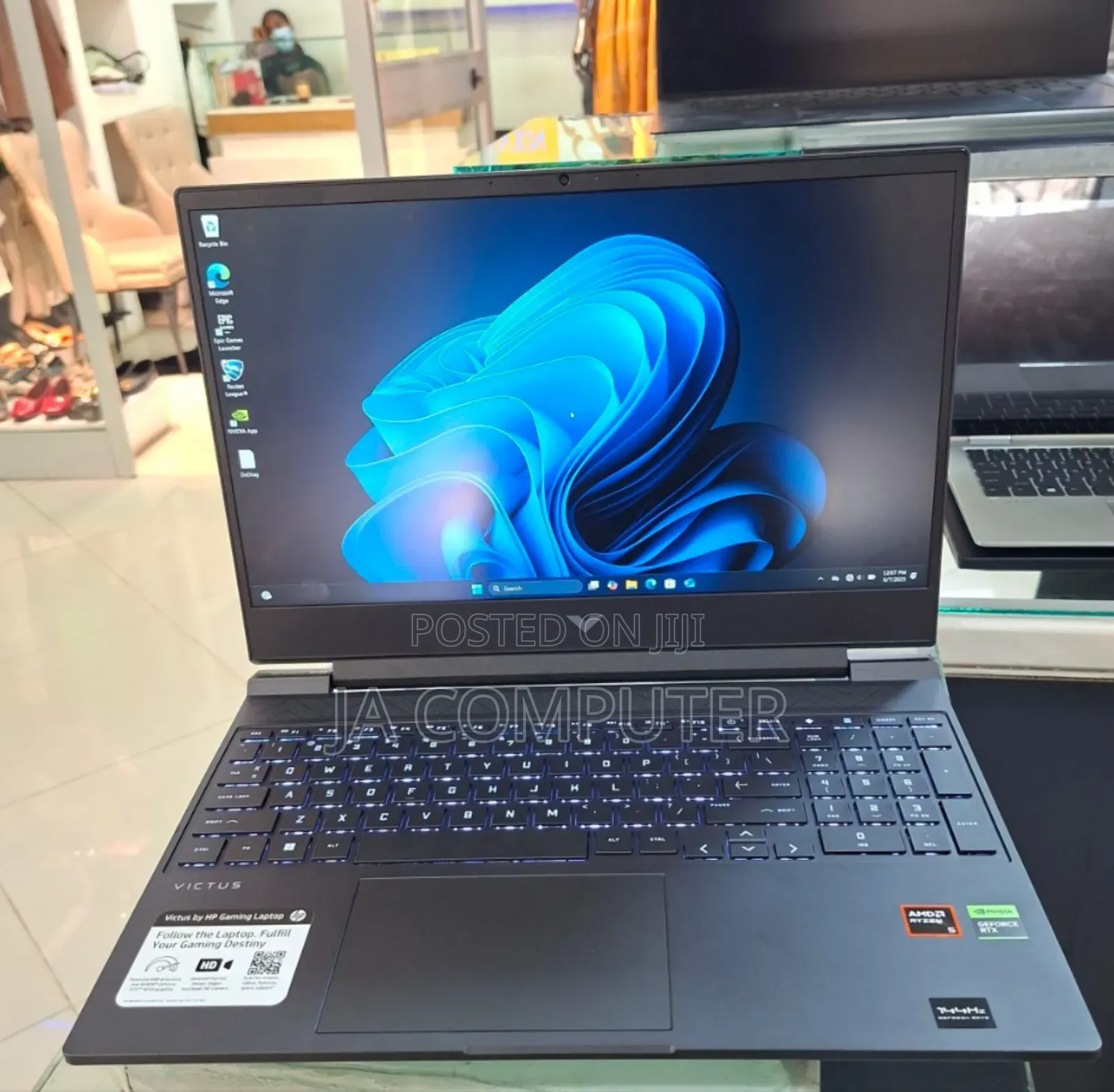 New Laptop HP Victus 16 8GB AMD Ryzen 5 SSD 512GB