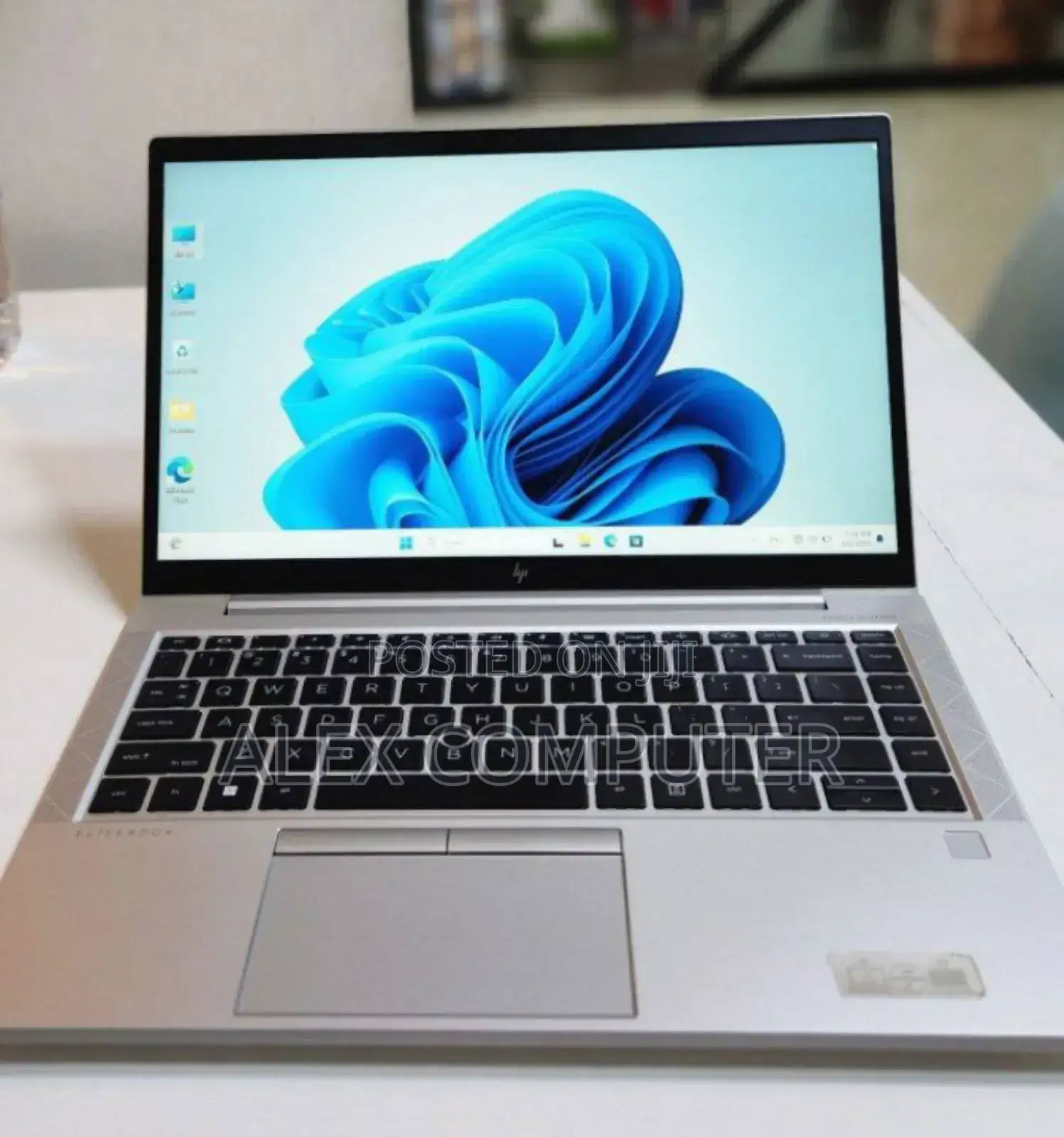 New Laptop HP EliteBook 840 G8 16GB Intel Core I5 SSD 512GB