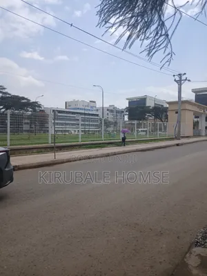 6bdrm Villa in Bola   Compound, Bole for rent