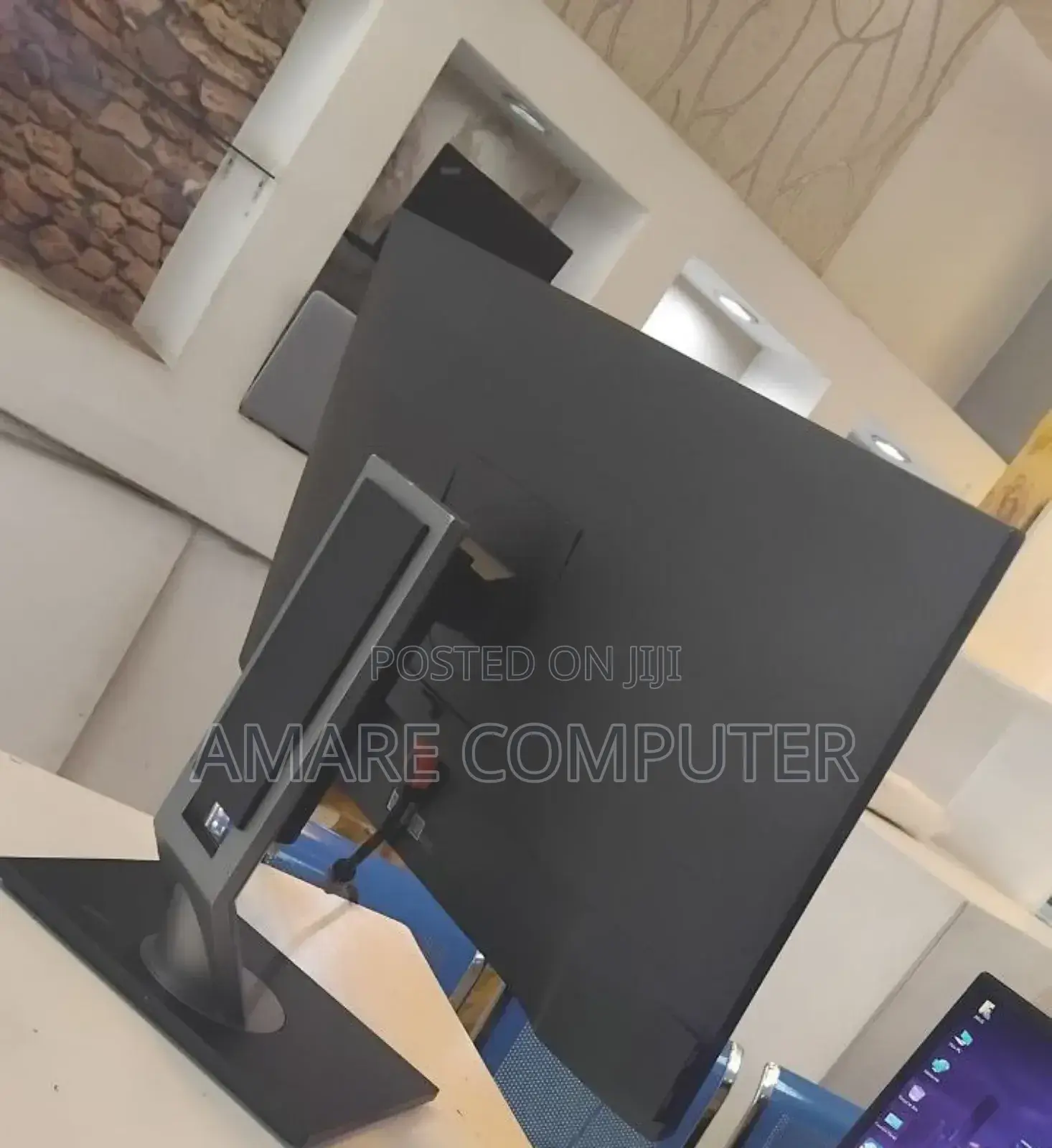 New Dell 24 Inch Dell 24" Inch Monitor Frameless