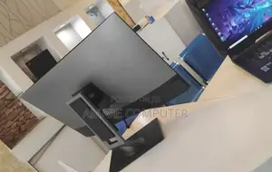 Almost New Dell 27 Inch Dell 27" Inch Monit