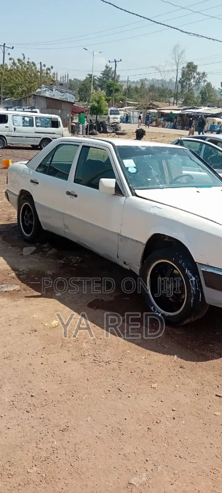 Mercedes-Benz 230E 1987 White