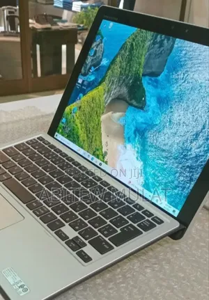 New Laptop HP X2 8GB Intel Core I5 SSD 256GB