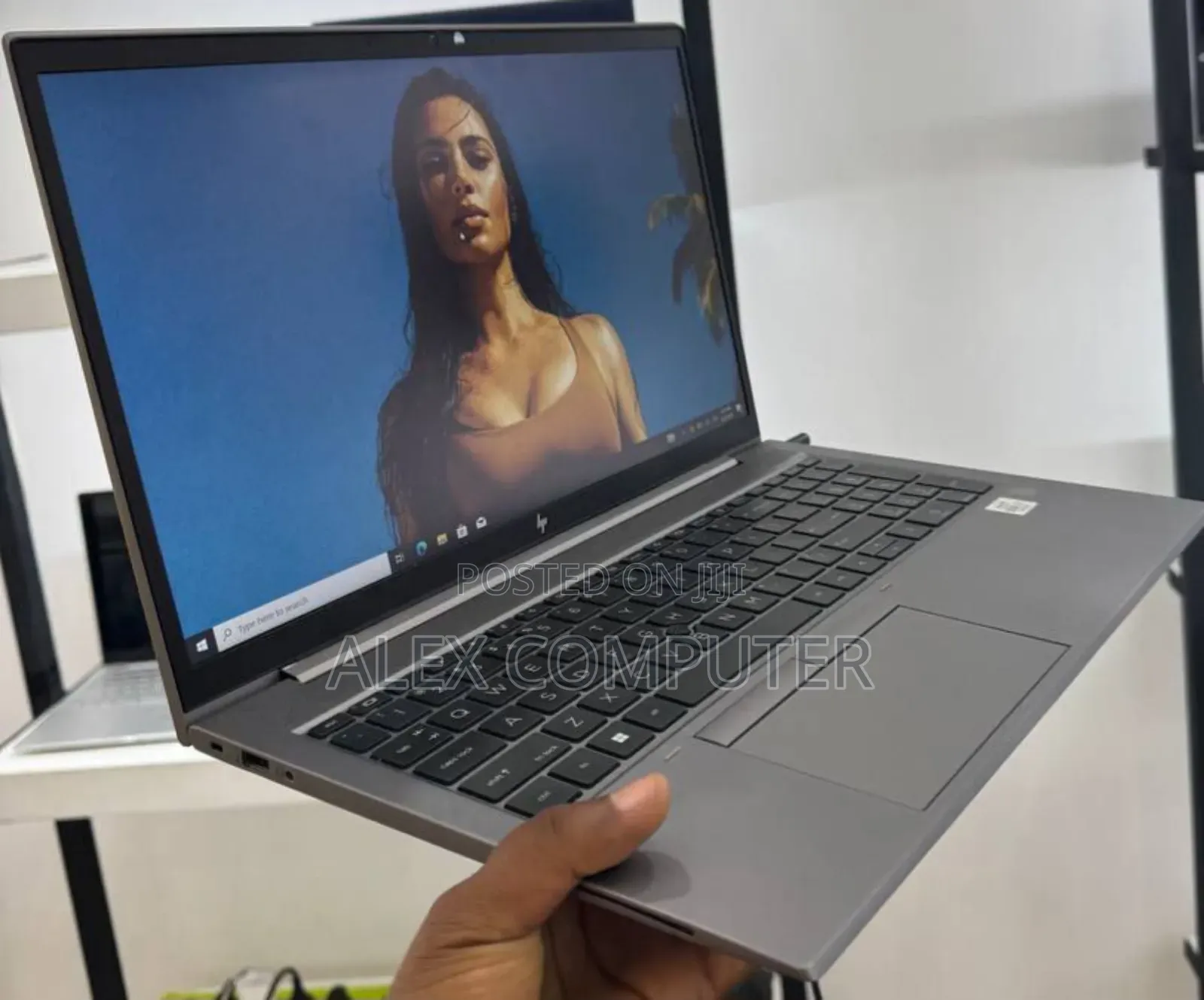 New Laptop HP ZBook 15 16GB Intel Core I7 SSD 512GB