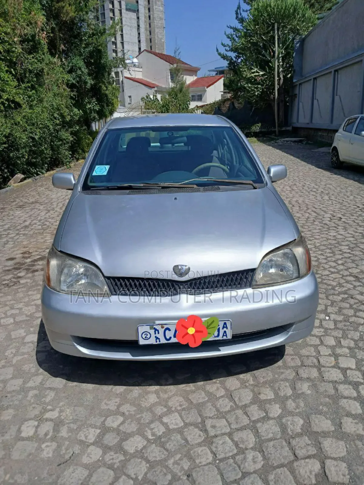 Toyota Platz 2001 Silver