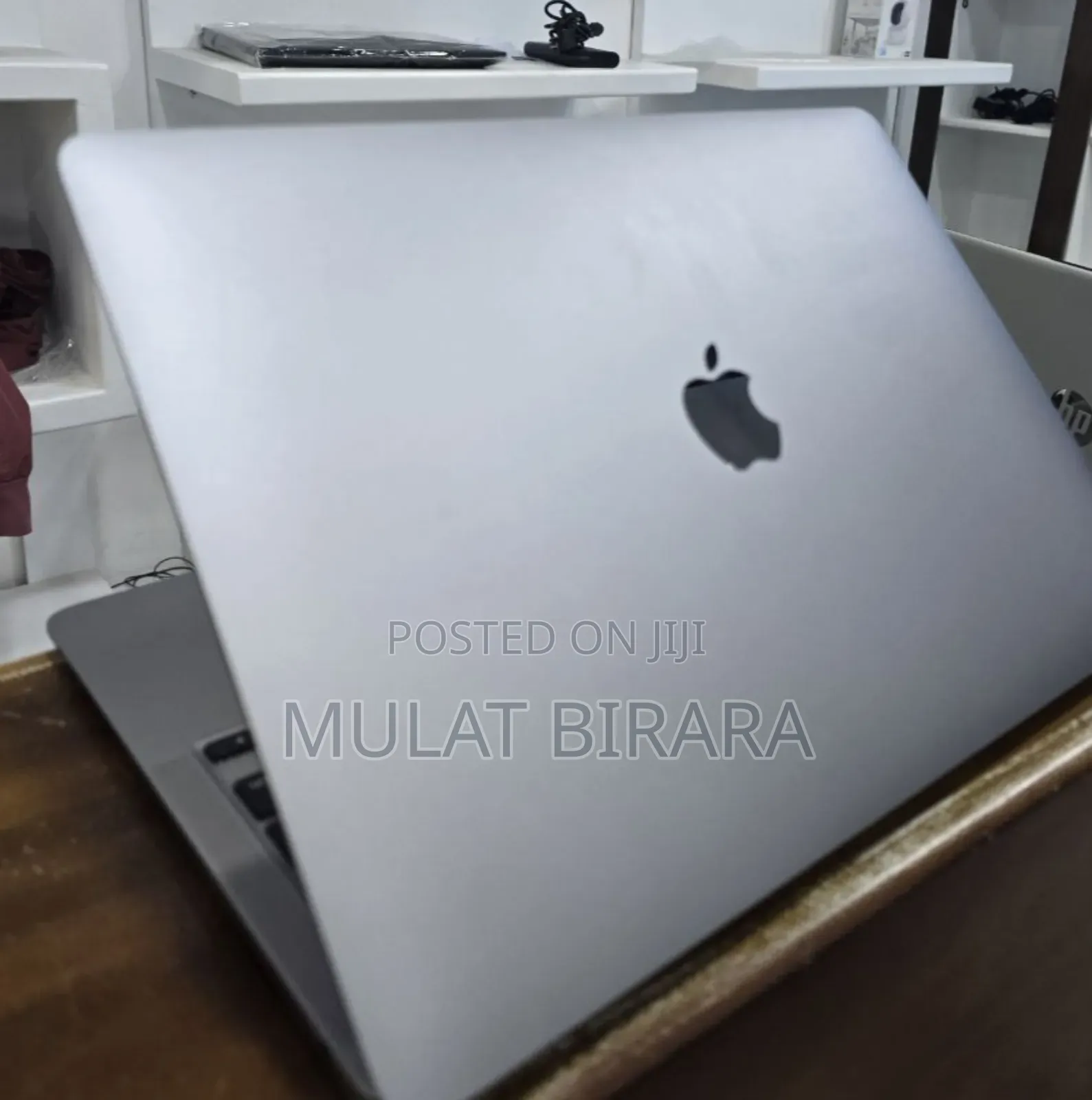 New Laptop Apple MacBook Air 2020 M1 8GB Apple M1 SSD 512GB