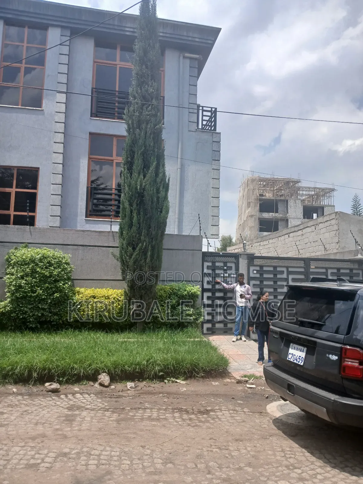 6bdrm Villa in Bola Homese, Bole for rent