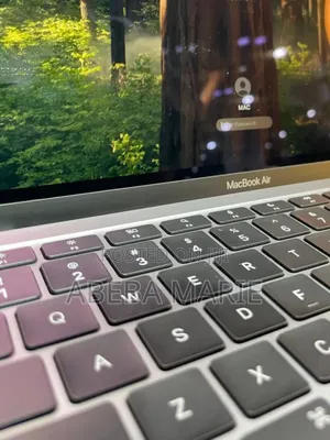 New Laptop Apple MacBook Air 2020 M1 8GB Apple M1 SSD 256GB