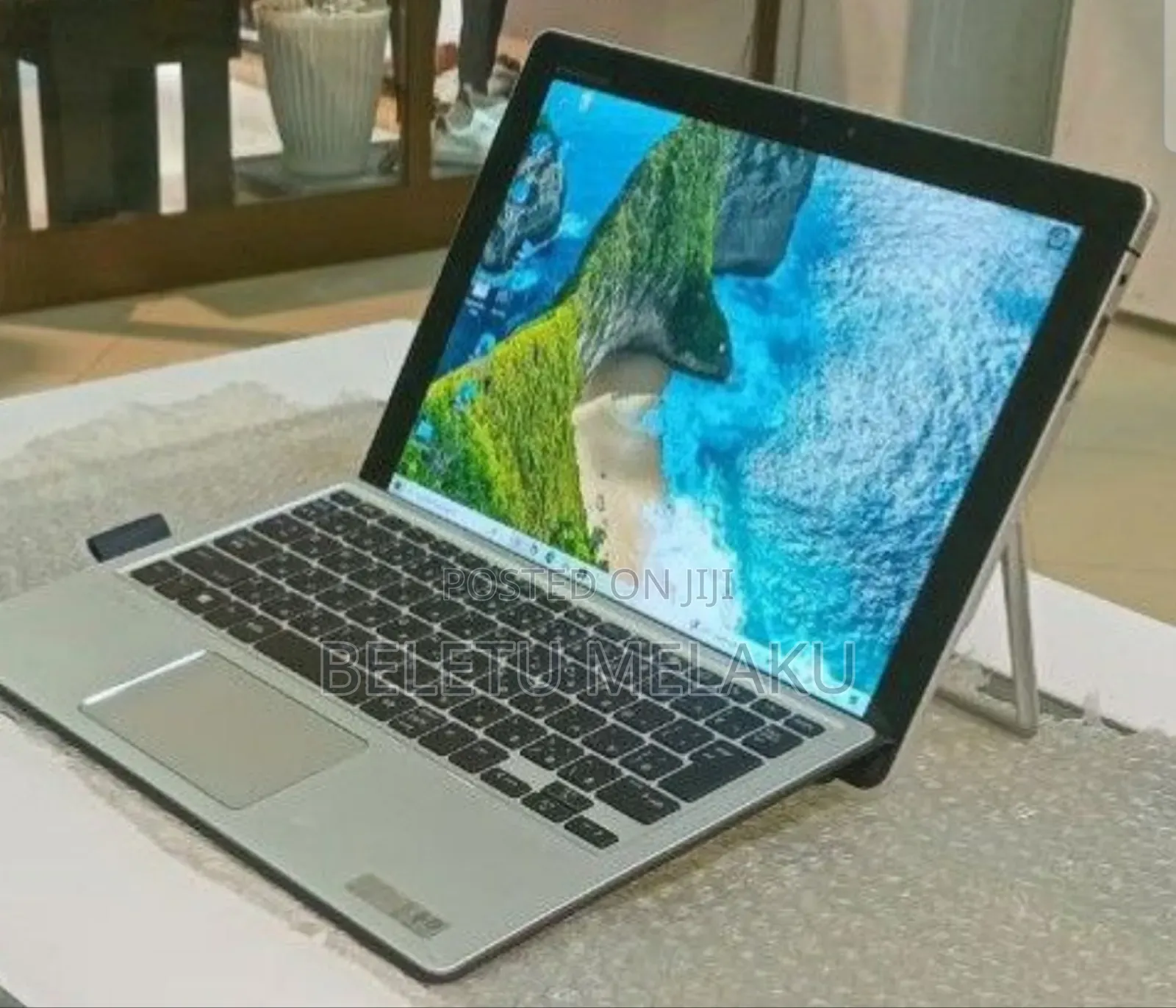 New Laptop HP X2 8GB Intel Core I5 SSD 256GB