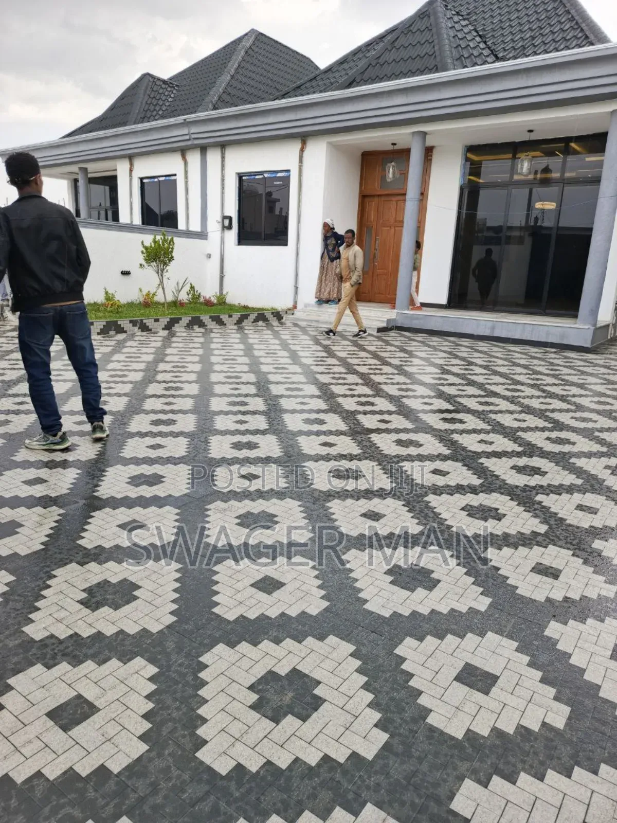 Furnished 6bdrm Villa in ጣፎ, Yeka for sale