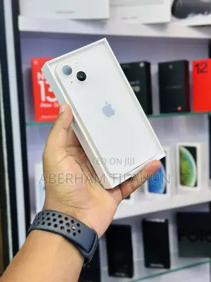 Photo - New Apple iPhone 13 128 GB White