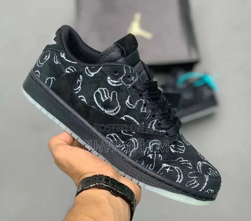 Original Air Jordan 1 Low Travis X Kaws ‘Black Cat’ Shoes