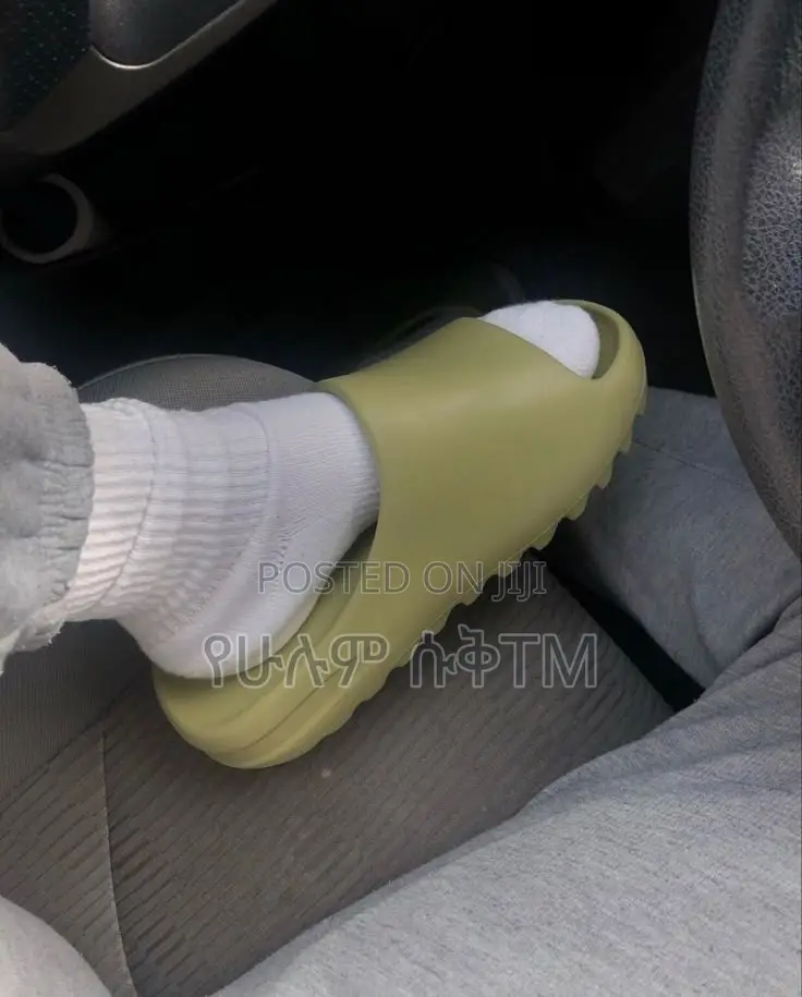 Original Adidas X Yeezy Slide ‘Olive’ Sandal Shoes