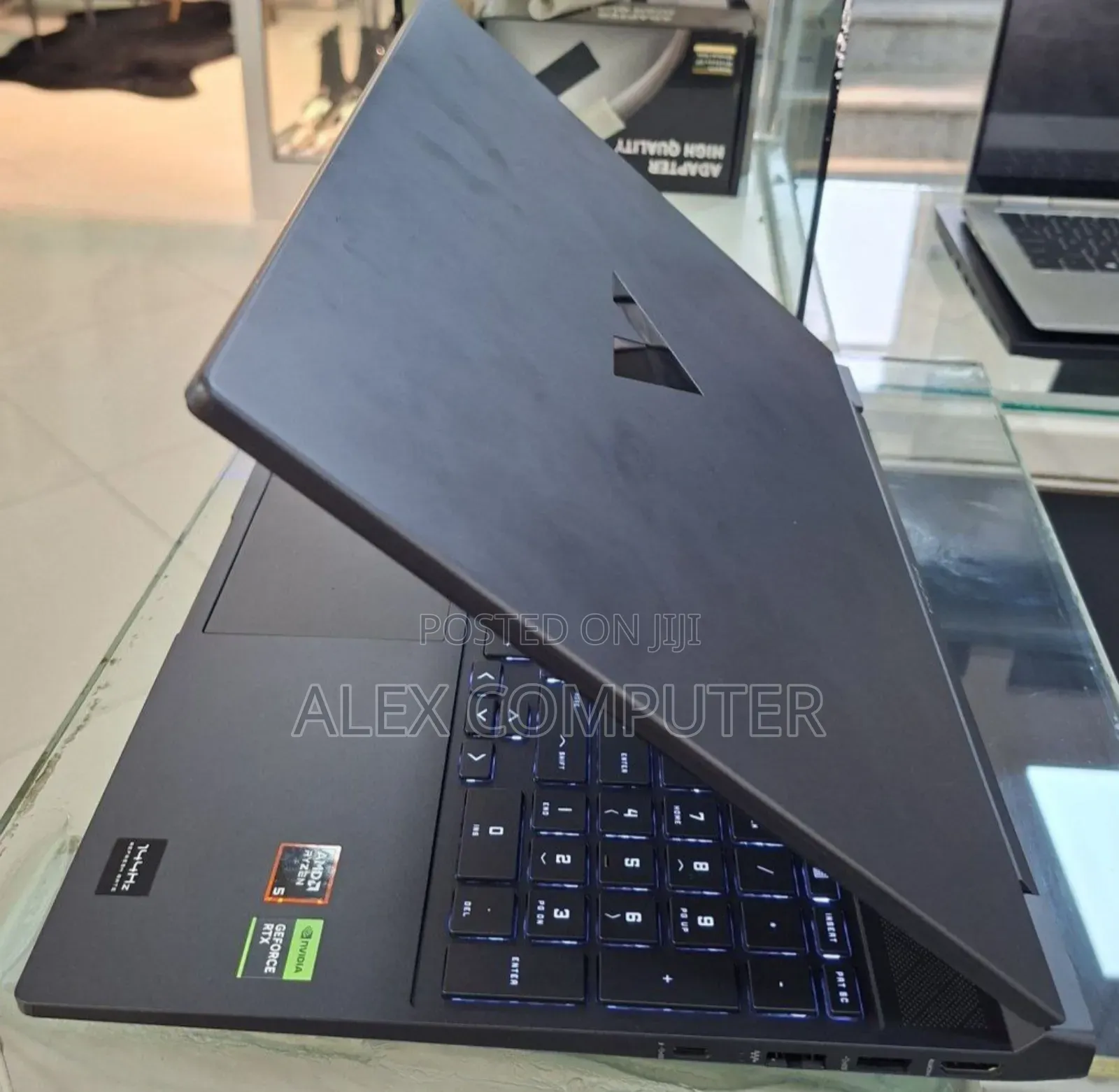 New Laptop HP Victus 15 8GB AMD Ryzen 5 SSD 512GB