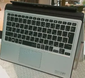 New Laptop HP X2 210 G2 8GB Intel Core I5 SSD 256GB