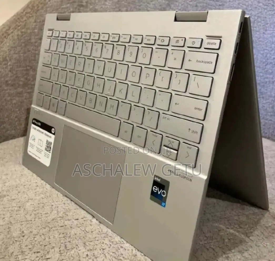 New Laptop HP Envy X360 8GB Intel Core I5 SSD 512GB