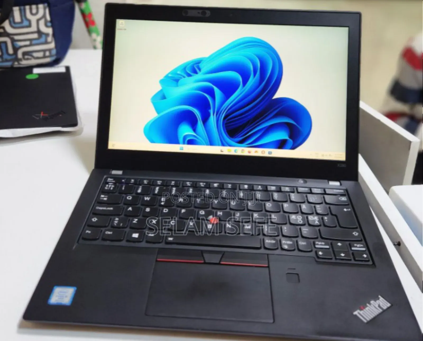 New Laptop Lenovo ThinkPad Yoga 370 16GB Intel Core I5 SSD 256GB